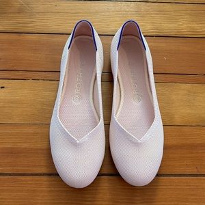 Rothy’s ballet flat in blush pink